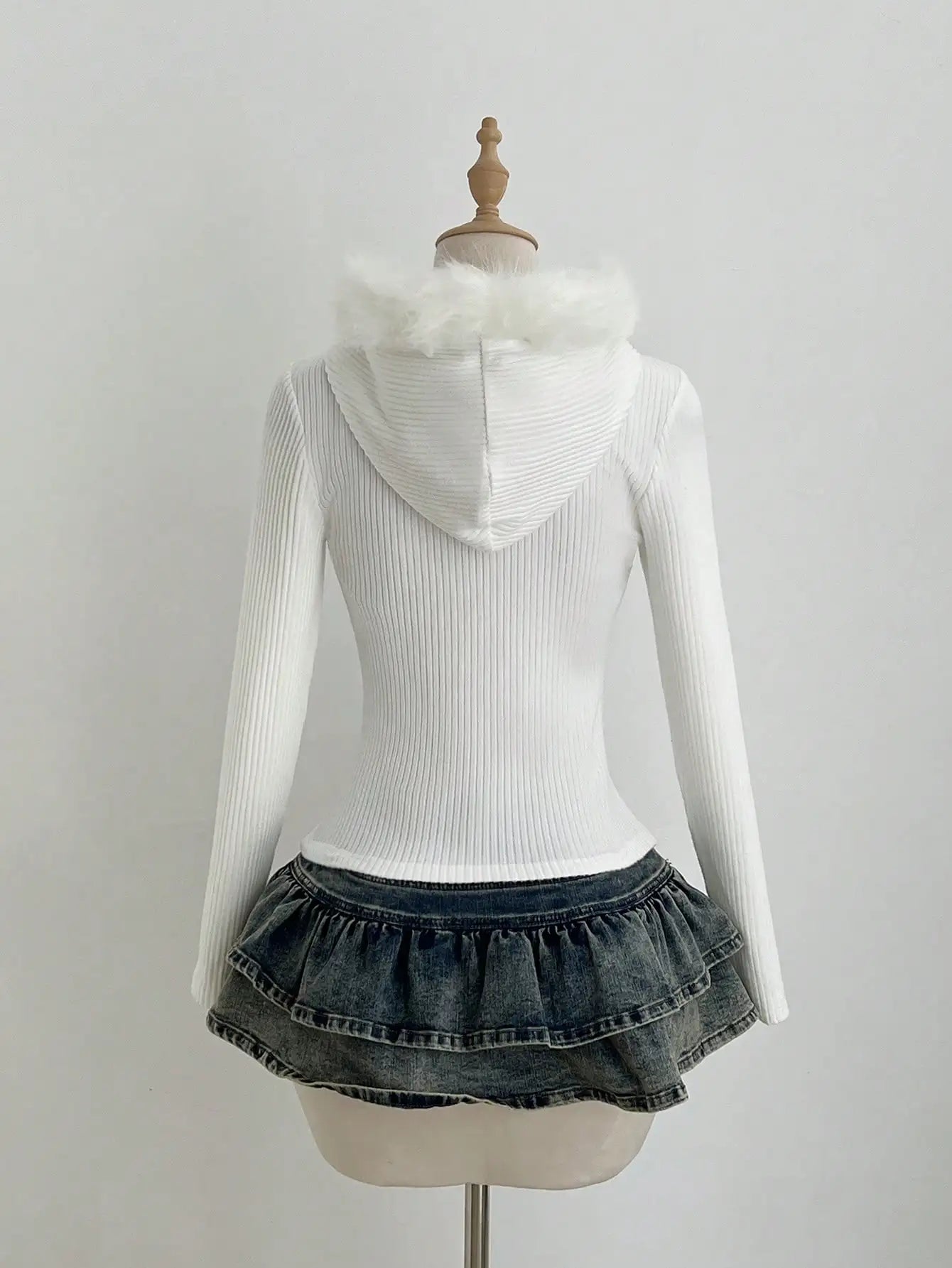 White Ribbed Knit Hoodie with Faux Fur Collar, Zip-Up, Fitted Long Sleeve for Casual Autumn Winter Wear
