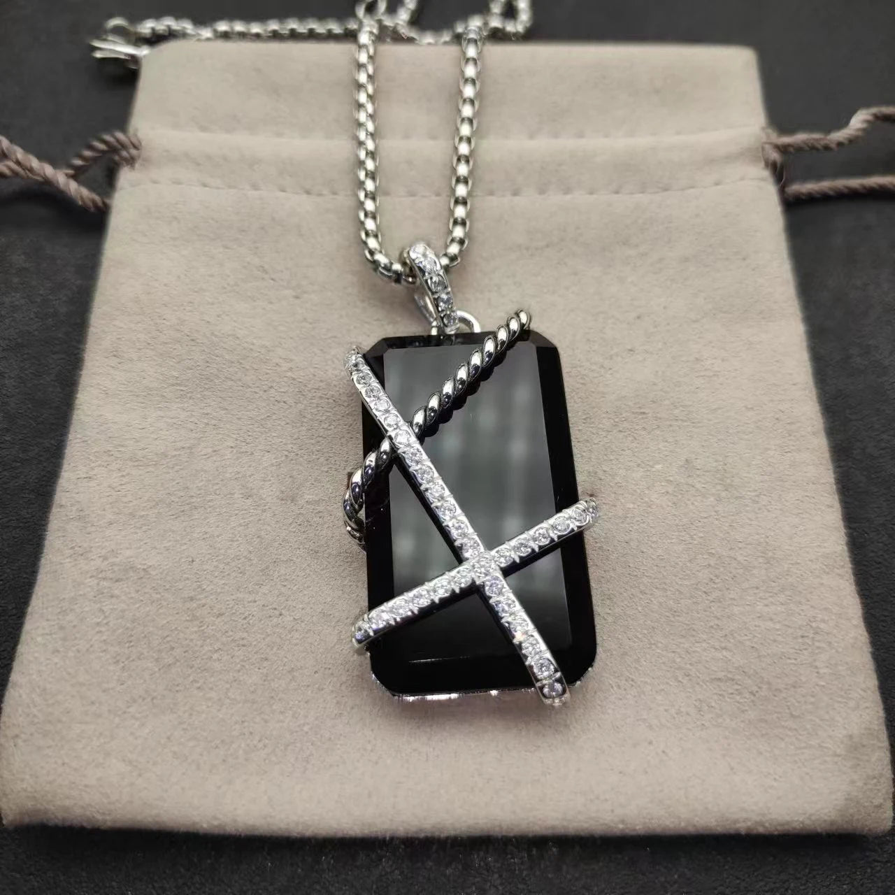 2025 New DY High-Quality Pendant Necklaces for Men and Women Elegant Versatile Designs