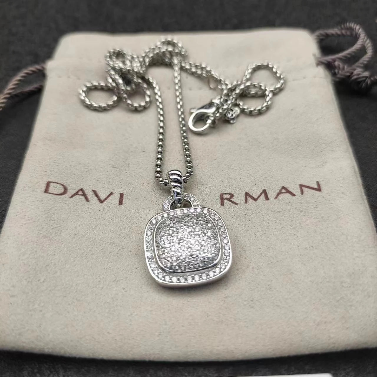 2025 New DY High-Quality Pendant Necklaces for Men and Women Elegant Versatile Designs
