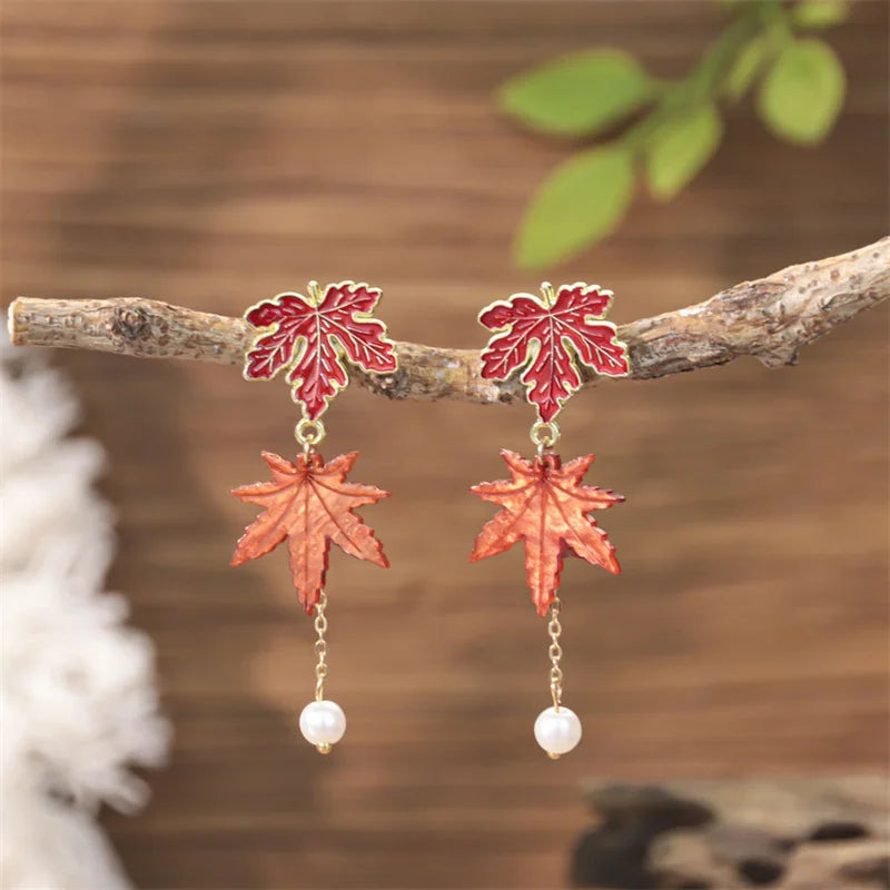 Fashion Rhinestone Red Maple Leaf Earrings For Women Autumn and Winter Crystal Zircon Tassel Earrings Wedding Party Jewelry Gift